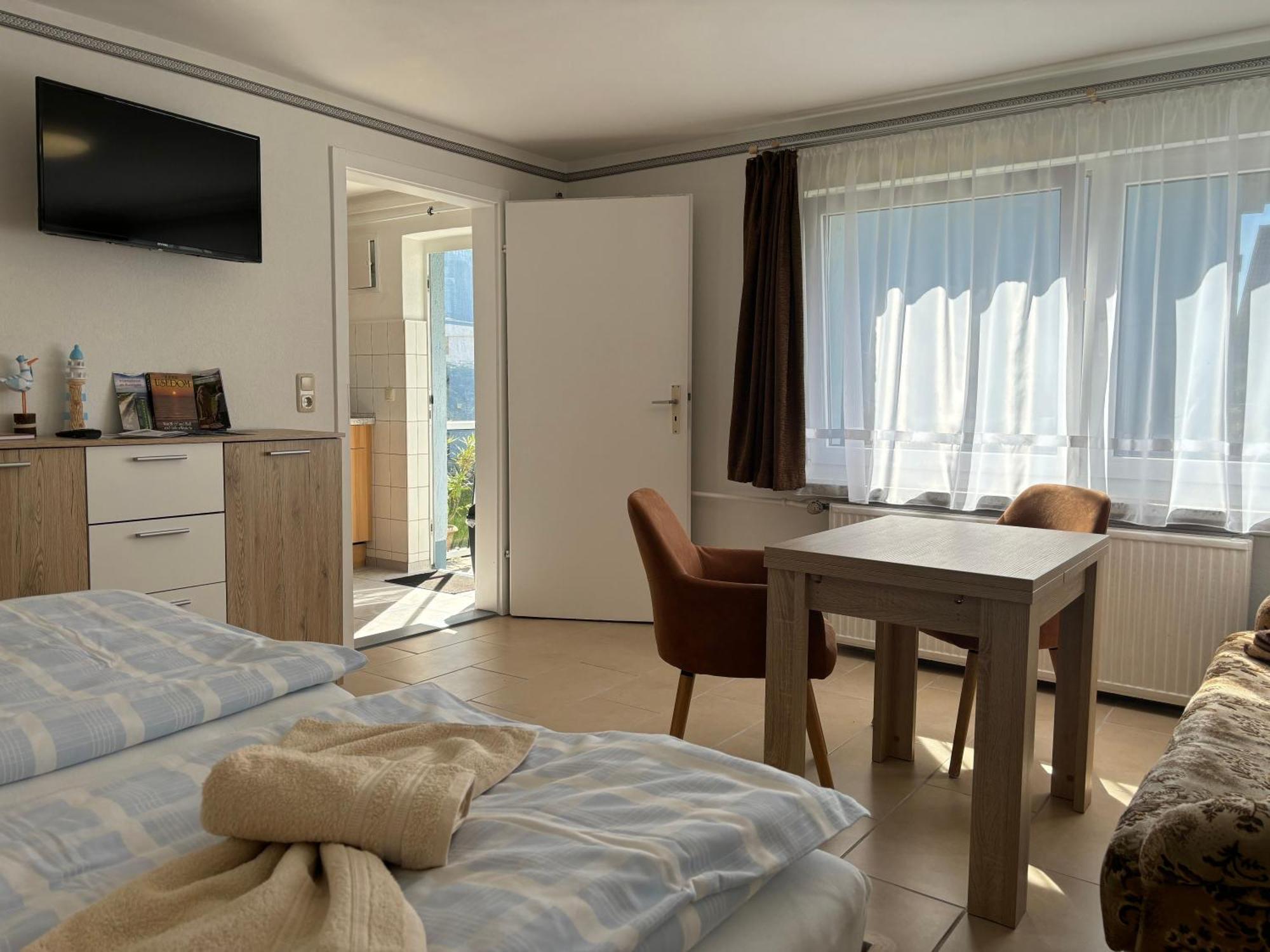 2 Ferienzimmer Inkl Fr & 1 Bungalow, Wlan, Garten, Grill 奥斯特西巴德钦诺维茨 外观 照片